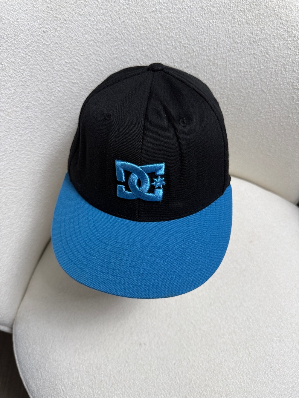 DC Black and Blue Flat-Brim Snapback Hat